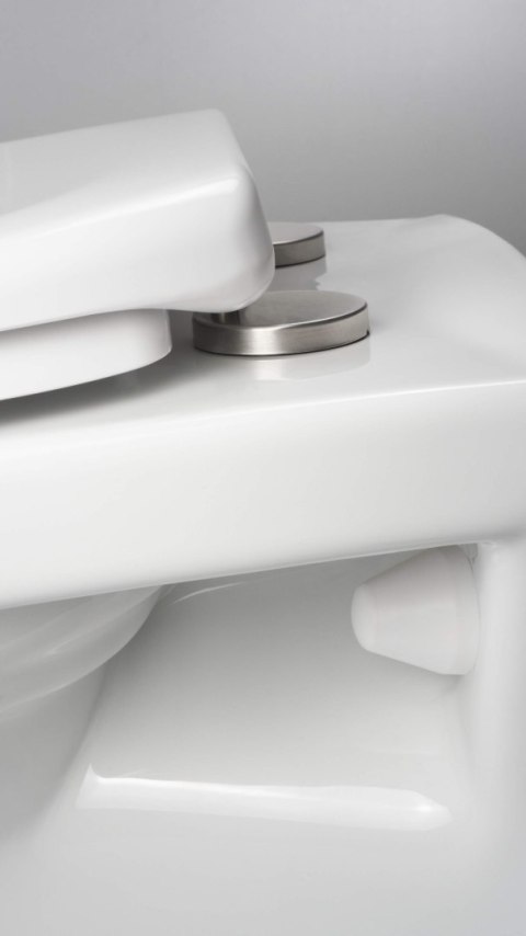 Miska WC z deską bezkołnierzowa Miska WC z deską bezkołnierzowa
