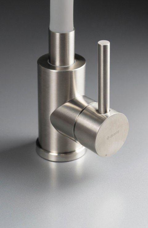 Bateria kuchenna z giętą wylewką - 2 rodzaje strumienia